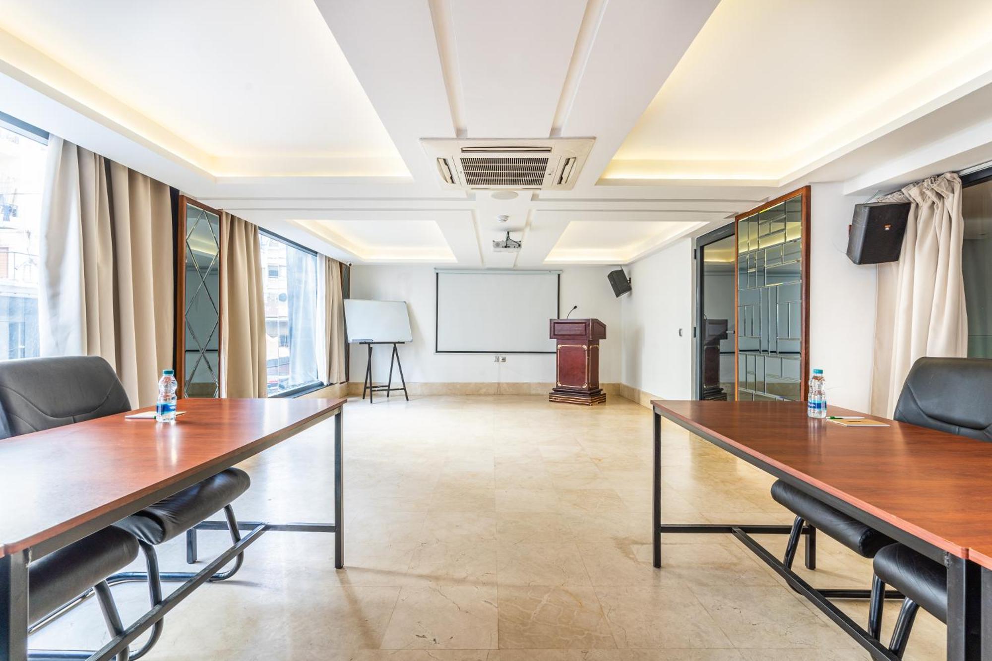 One Hotel Касабланка Екстер'єр фото Meeting room