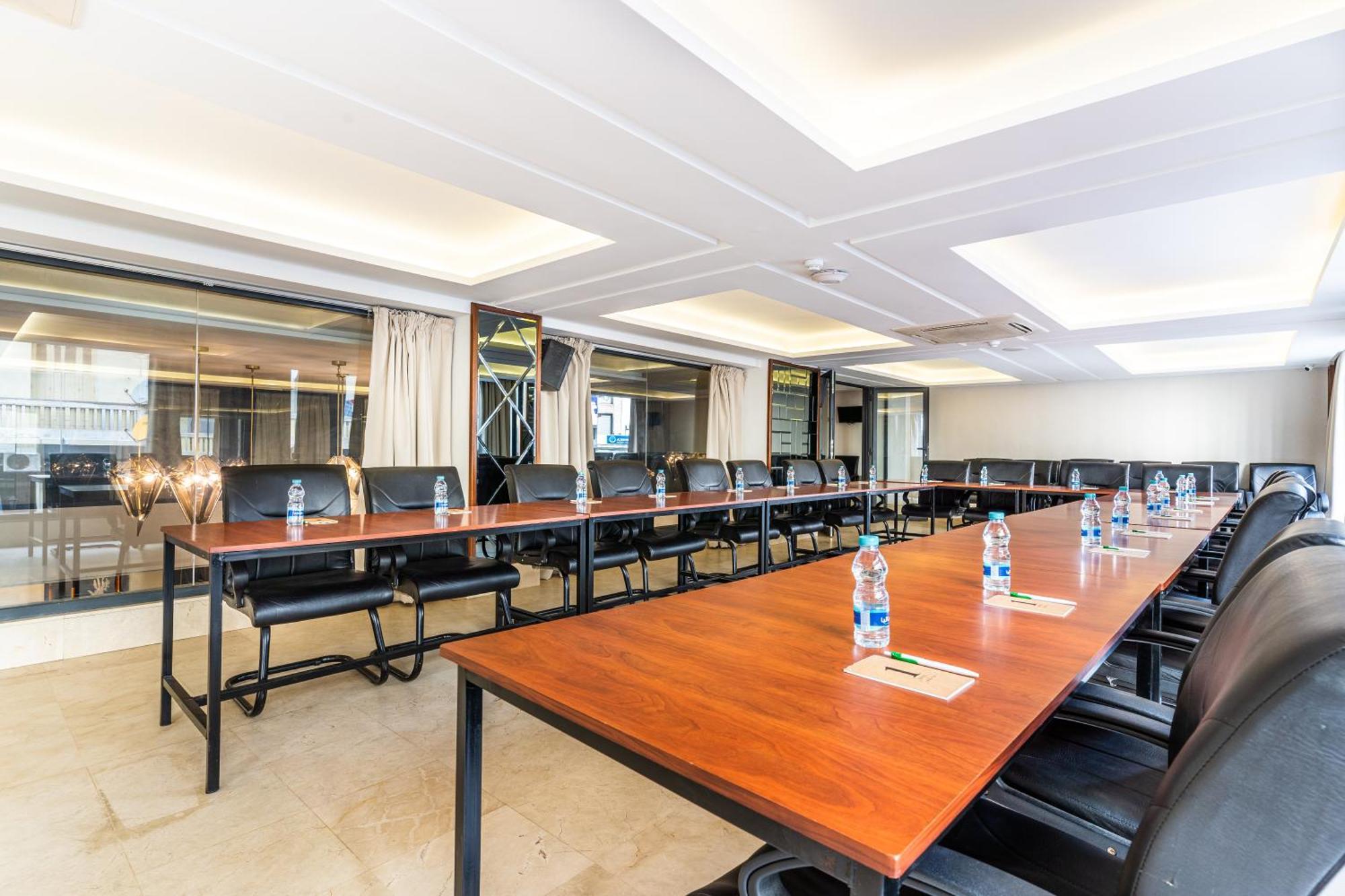 One Hotel Касабланка Екстер'єр фото Meeting room