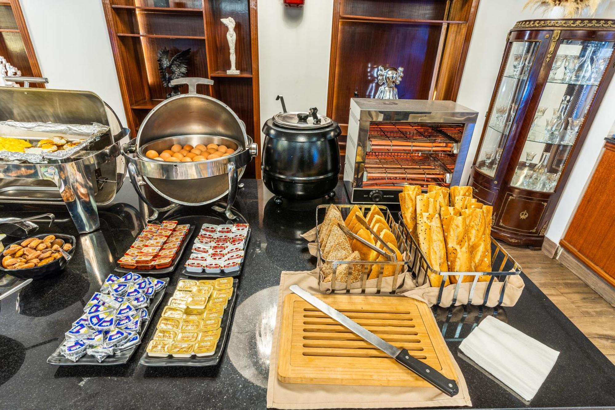 One Hotel Касабланка Екстер'єр фото A chafing dish (right)